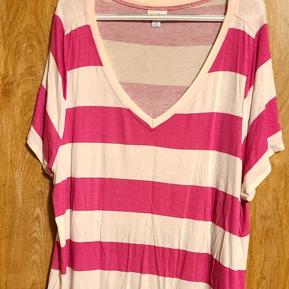 Christy tee